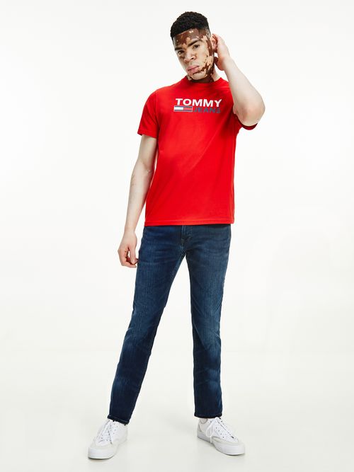 Camiseta-con-logo-de-Tommy-Jeans