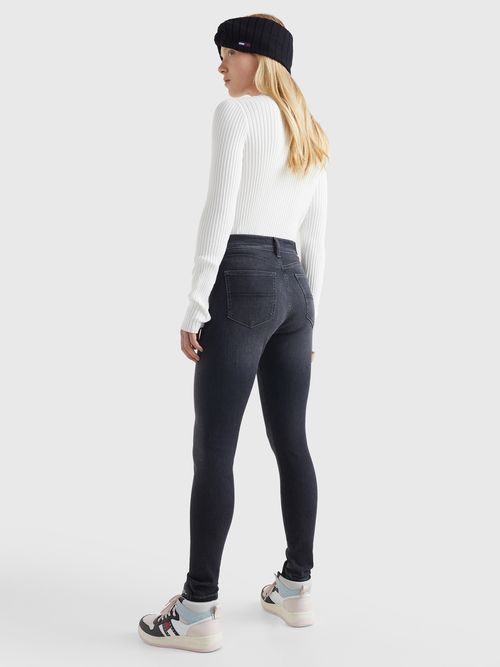 Jeans-Sylvia-ceñidos-sin-costuras
