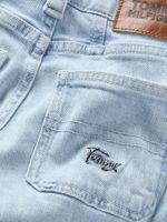 JEANS-DE-CORTE-GIRLFRIEND-DESTEÑIDOS