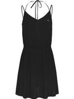 Vestido-Essential-con-cuello-halter-anudable