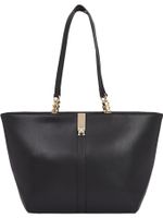 Bolso-tote-con-detalle-de-cadena-clasico