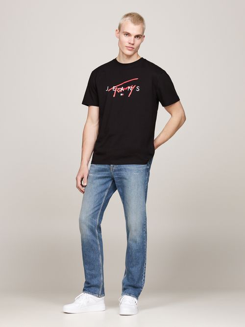 Camiseta-con-logo-con-la-firma-de-Tommy