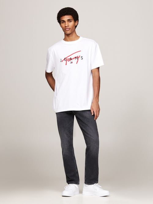 Camiseta-con-logo-con-la-firma-de-Tommy