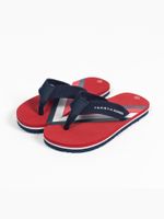 Chancletas-de-rayas-con-logo