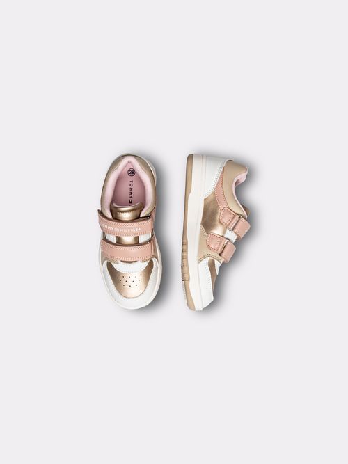 Zapatillas-con-velcro-