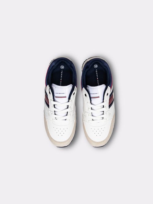 Zapatillas-de-corte-bajo-con-cordones