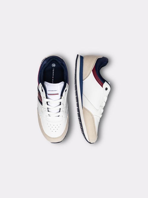 Zapatillas-de-corte-bajo-con-cordones