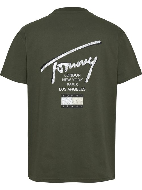 Camiseta-con-logo-en-la-parte-trasera