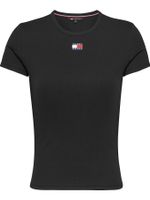 Camiseta-de-corte-slim-con-parche