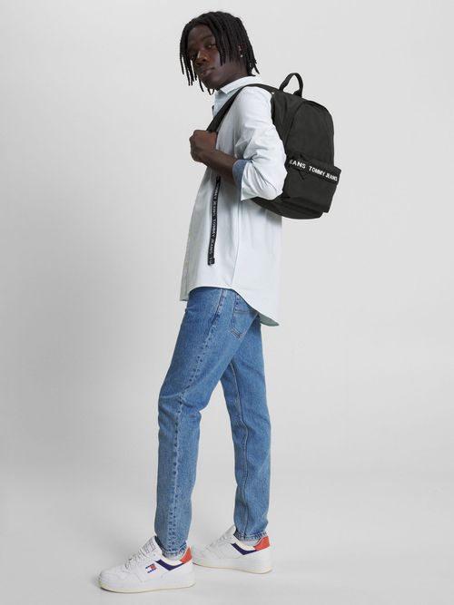 MOCHILA-ESSENTIAL-CON-INSCRIPCION