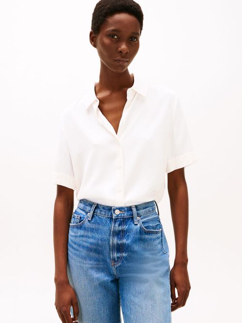 Camisa-de-manga-corta-y-corte-amplio