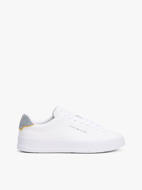 Zapatillas-de-tenis-con-acabado-granulado