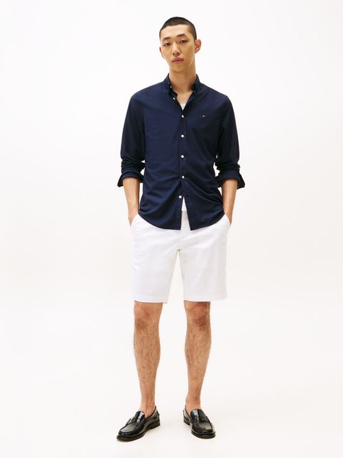 Camisa-de-corte-slim-con-logo-bordado