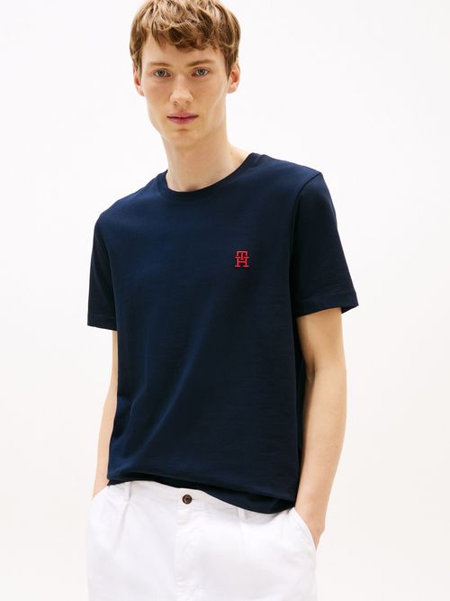 Camiseta-con-monograma-TH-a-contraste