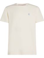 Camiseta-con-monograma-TH-a-contraste
