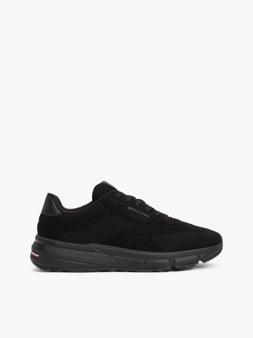 Zapatillas-de-punto-ligeras-con-logo