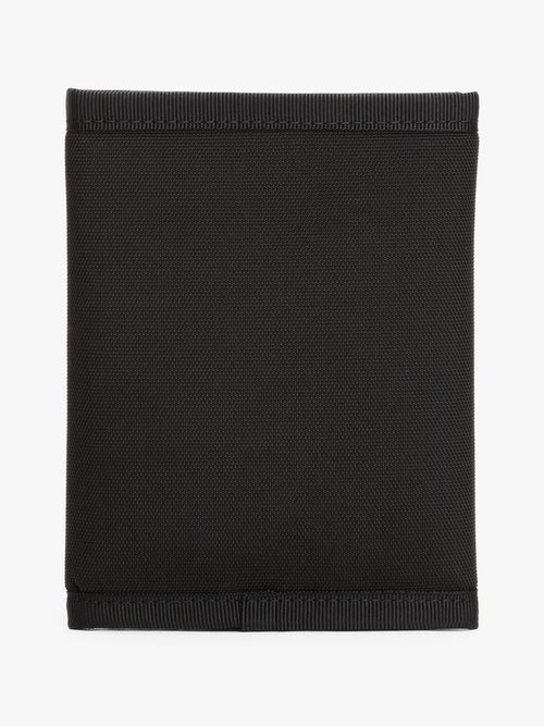Billetera-plegable-en-tres-partes-Essential