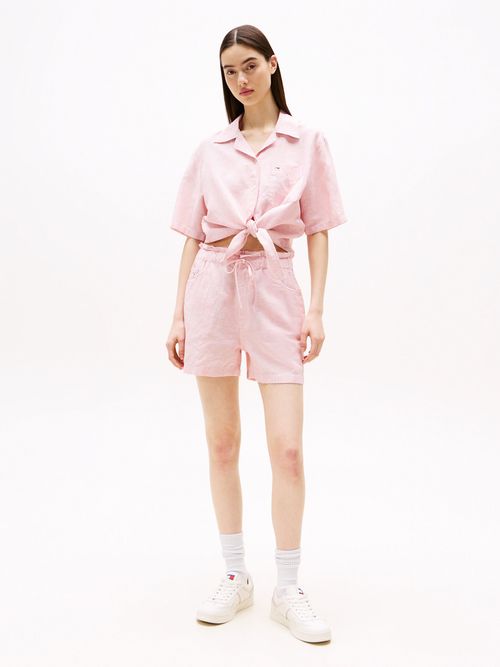 Camisa-cropped-de-manga-corta-y-corte-amplio