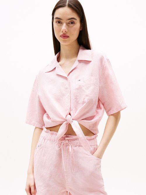 Camisa-cropped-de-manga-corta-y-corte-amplio