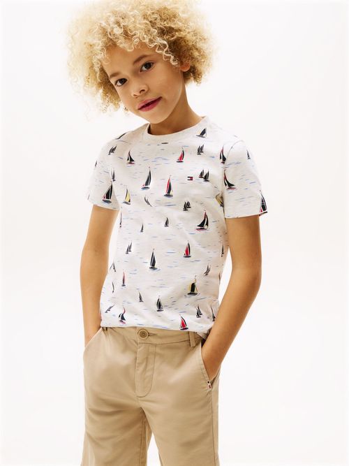 Camiseta-con-cuello-redondo-y-estampado