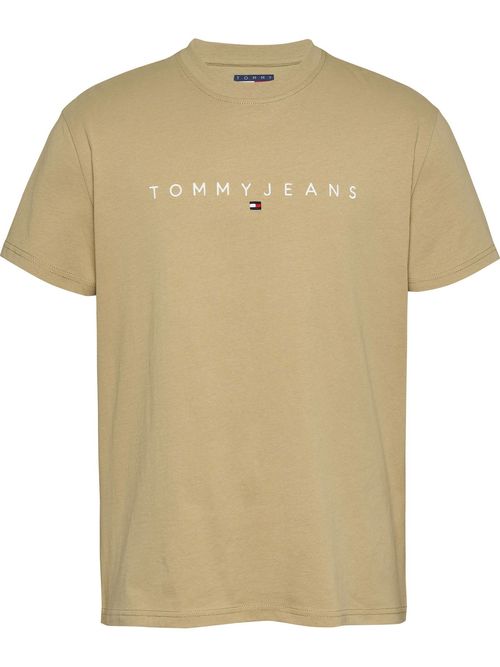 Camiseta-con-logo-bordado