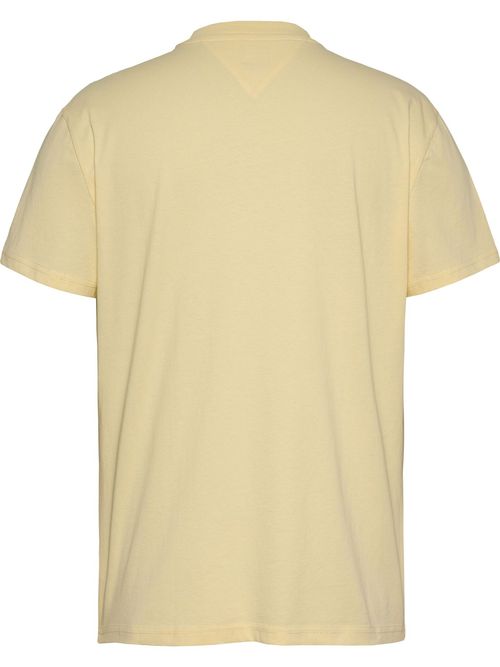 Camiseta-con-logo-bordado