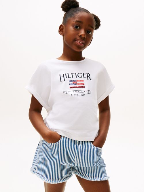 Camiseta-holgada-con-logo-de-lentejuelas