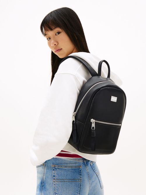 Mochila-con-acabado-texturizado