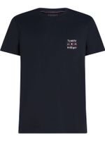 Camiseta-de-cuello-redondo-con-logo