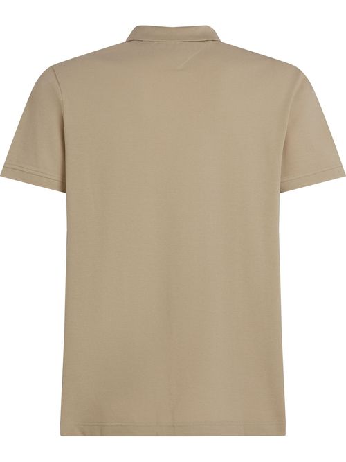 Polo-de-corte-regular-con-logo-bordado