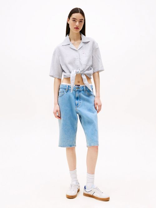 Camisa-cropped-de-manga-corta-y-corte-amplio