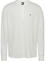 Camiseta-de-cuello-henley-de-corte-regular