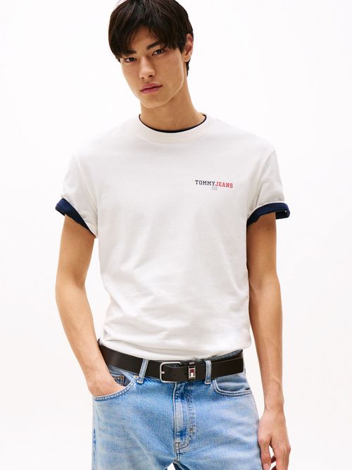 Camiseta-de-cuello-redondo-con-logo