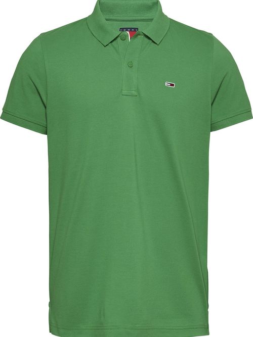 Polo-de-corte-slim-con-parche-con-logo