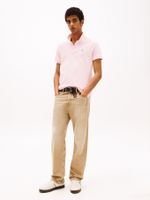 Polo-de-corte-slim-con-parche-con-logo
