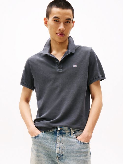 Polo-teñido-en-prenda-con-corte-slim