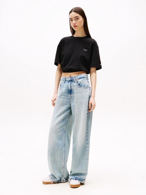 Camiseta-espalda-abierta-de-corte-cropped