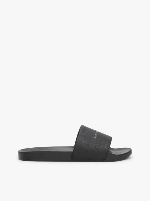 Chancletas-con-logo