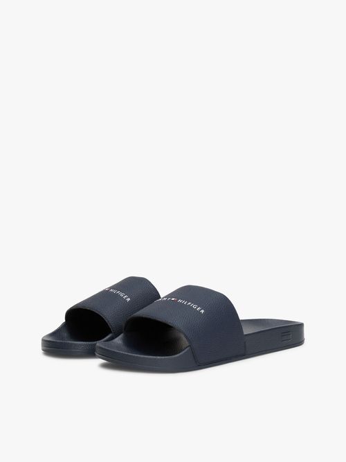 Chancletas-con-logo