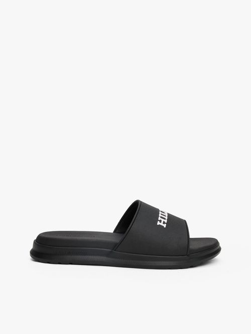 Chancletas-con-logo-texturizado