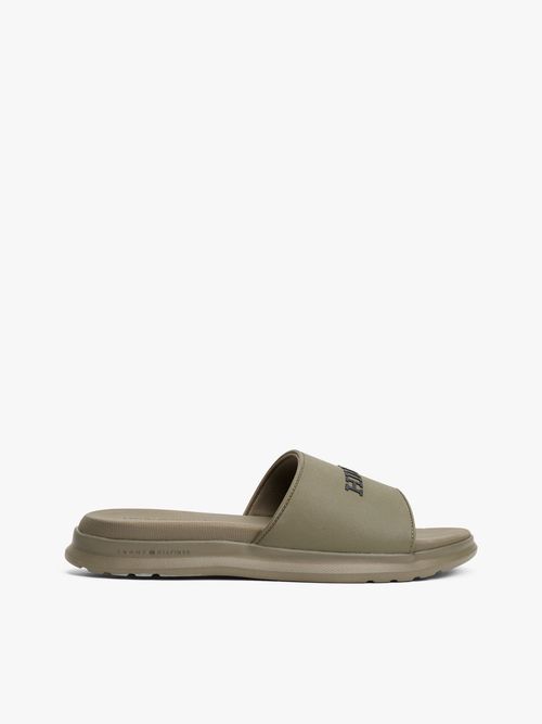 Chancletas-con-logo-texturizado