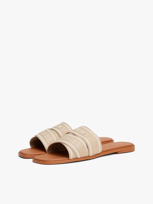 Mules-con-pala-de-tejido-trenzado-con-logo