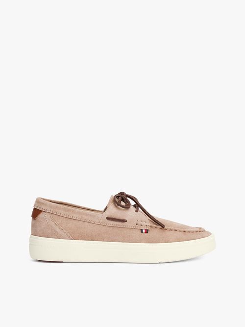 Nauticos-hibridos-de-ante-con-cordones