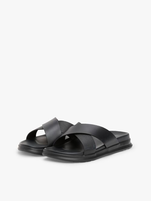 Sandalias-de-Cuero-con-tiras-cruzadas
