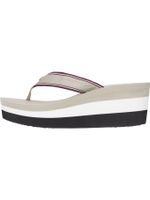 Sandalias-de-plataforma-con-diseño-de-rayas