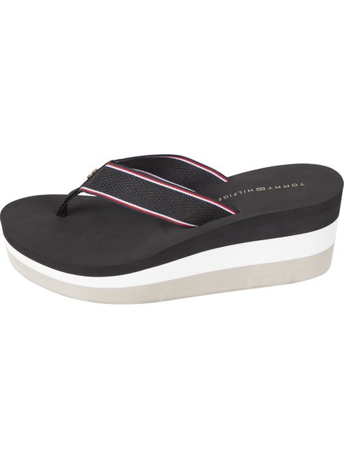 Sandalias-de-plataforma-con-diseño-de-rayas