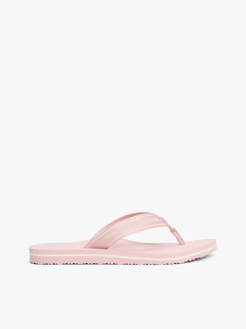 Chancletas-con-inscripcion-tonal-en-tiras