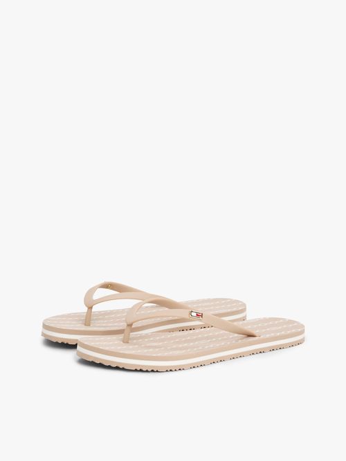 Chancletas-con-logo-esmaltado