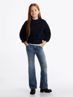Jeans-con-lavado-vintage-acampanados-con-corte-Bootcut