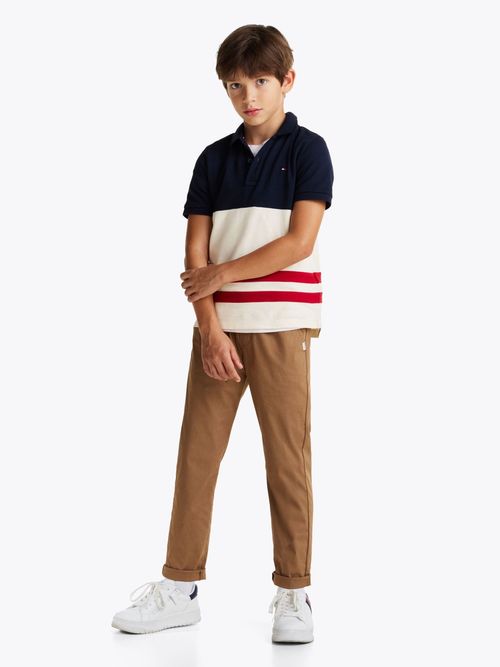 Polo-con-diseño-color-block